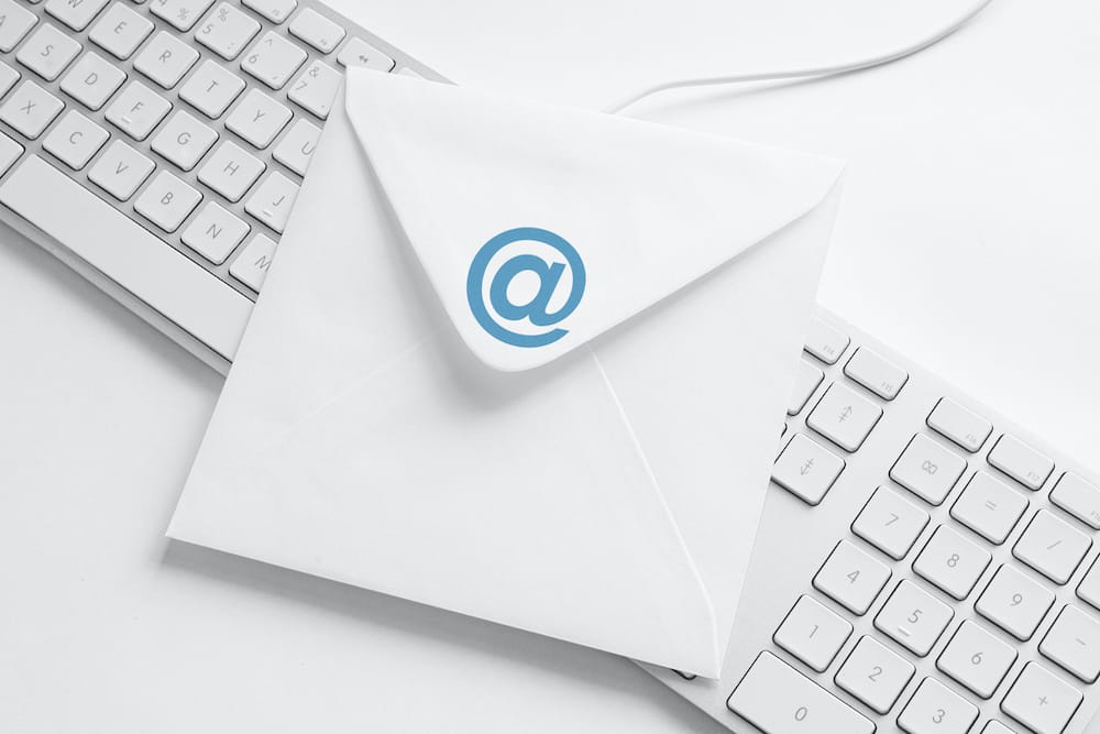 Should You Archive or Delete Business Emails? - Threads